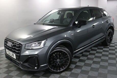 Audi Q2 TFSI S LINE BLACK EDITION 20