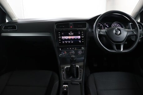 Volkswagen Golf S TDI 37