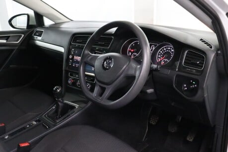 Volkswagen Golf S TDI 3