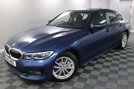 BMW 3 Series 330E SE PRO 20