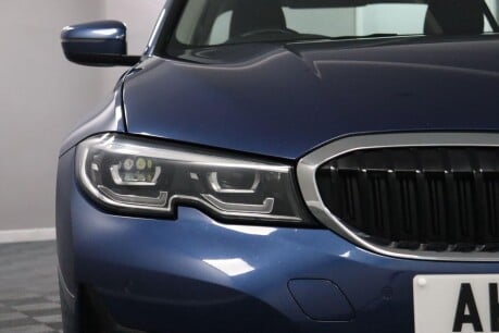 BMW 3 Series 330E SE PRO 25