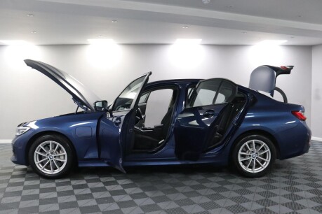 BMW 3 Series 330E SE PRO 5