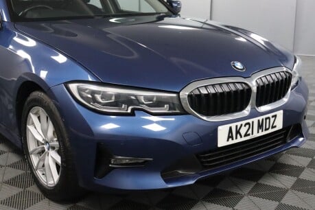 BMW 3 Series 330E SE PRO 9