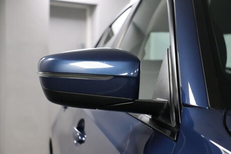 BMW 3 Series 330E SE PRO 25