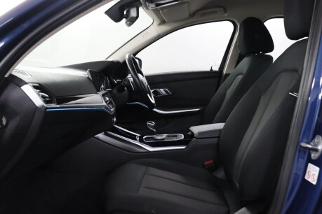 BMW 3 Series 330E SE PRO 37