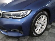 BMW 3 Series 330E SE PRO 40