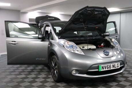 Nissan LEAF TEKNA 14