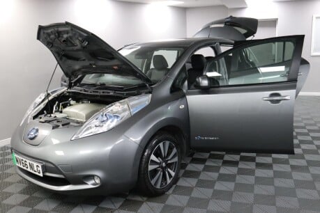 Nissan LEAF TEKNA 15