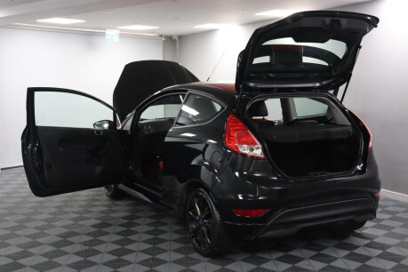 Ford Fiesta ZETEC S BLACK EDITION 21