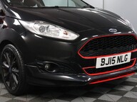 Ford Fiesta ZETEC S BLACK EDITION 24