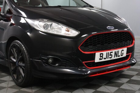 Ford Fiesta ZETEC S BLACK EDITION 24