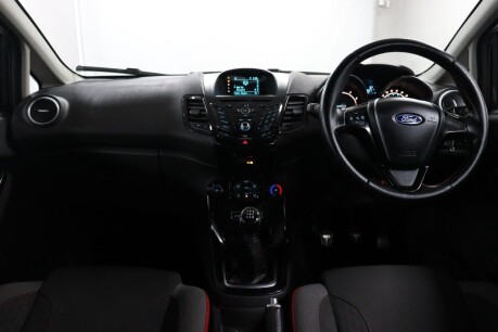 Ford Fiesta ZETEC S BLACK EDITION 38