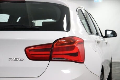 BMW 1 Series 118D SPORT 23