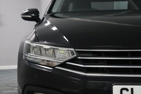 Volkswagen Passat SE NAV TDI DSG 25