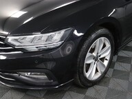 Volkswagen Passat SE NAV TDI DSG 31