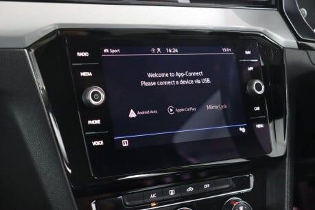 Volkswagen Passat SE NAV TDI DSG 38