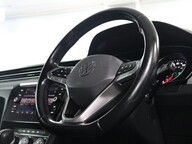 Volkswagen Passat SE NAV TDI DSG 12