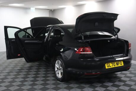 Volkswagen Passat SE NAV TDI DSG 6