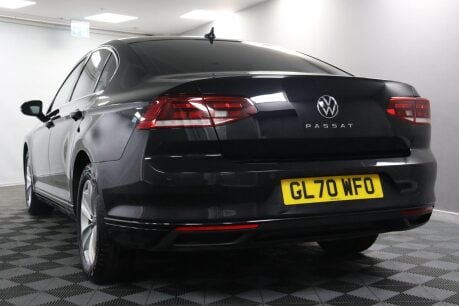 Volkswagen Passat SE NAV TDI DSG 17
