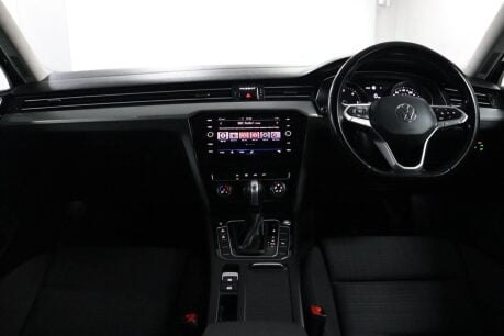 Volkswagen Passat SE NAV TDI DSG 24
