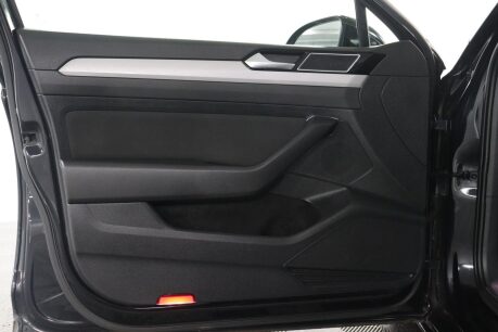 Volkswagen Passat SE NAV TDI DSG 27