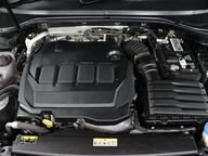 Volkswagen Passat SE NAV TDI DSG 29