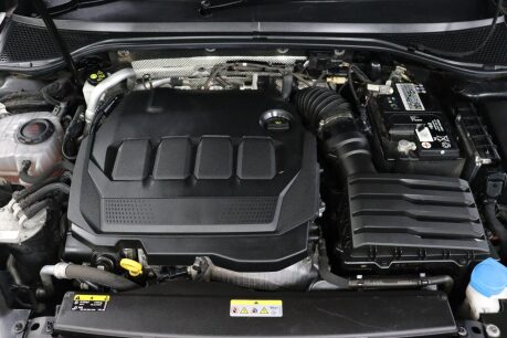 Volkswagen Passat SE NAV TDI DSG 29