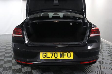 Volkswagen Passat SE NAV TDI DSG 36