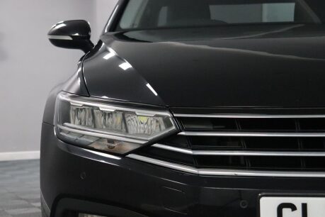 Volkswagen Passat SE NAV TDI DSG 42