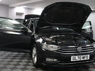 Volkswagen Passat SE NAV TDI DSG 44
