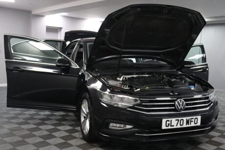 Volkswagen Passat SE NAV TDI DSG 44