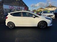 Ford Fiesta ST-LINE EDITION 10