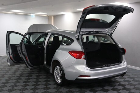 Ford Focus ZETEC TDCI 22