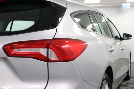 Ford Focus ZETEC TDCI 24