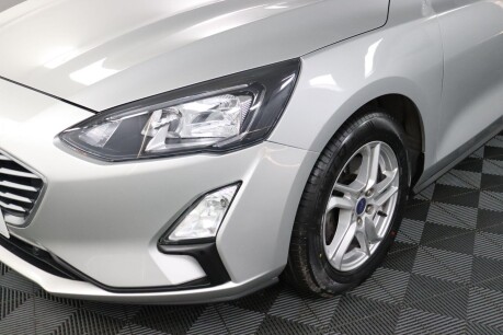 Ford Focus ZETEC TDCI 32