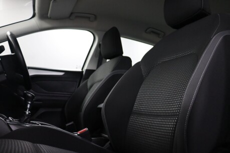 Ford Focus ZETEC TDCI 36
