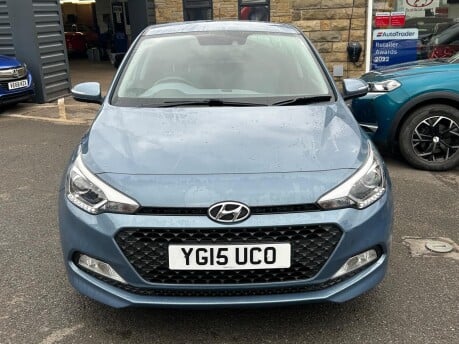 Hyundai i20 GDI PREMIUM 4