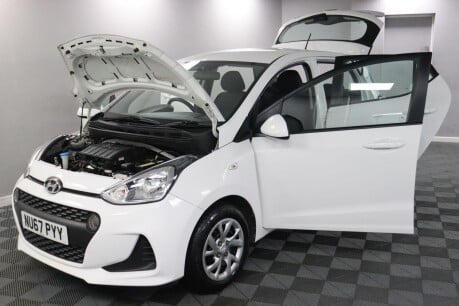 Hyundai i10 SE 16