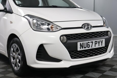 Hyundai i10 SE 24