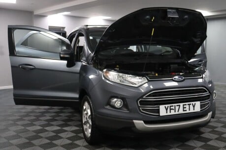 Ford Ecosport TITANIUM 15