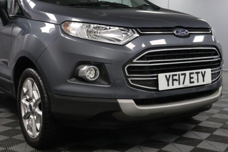 Ford Ecosport TITANIUM 24