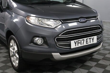 Ford Ecosport TITANIUM 26