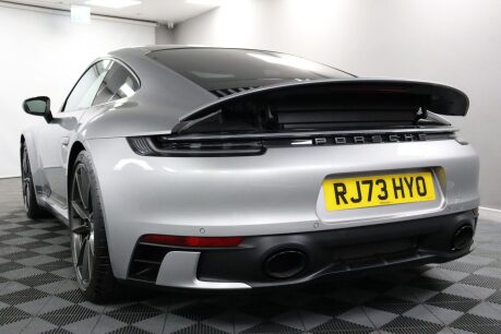 Porsche 911 CARRERA T 16