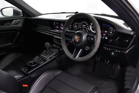 Porsche 911 CARRERA T 46