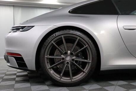 Porsche 911 CARRERA T 31