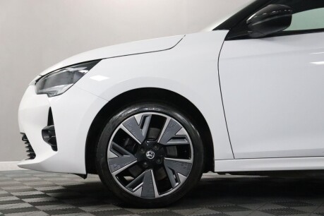 Vauxhall Corsa SRI PREMIUM 28