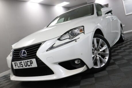 Lexus Is 300H EXECUTIVE EDITION 32