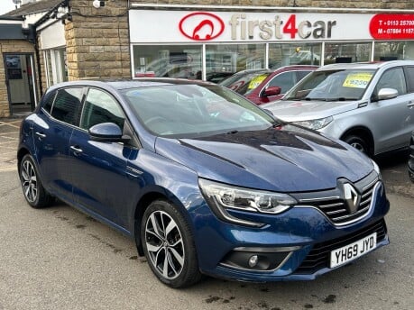 Renault Megane ICONIC TCE