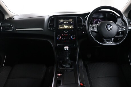 Renault Megane ICONIC TCE 39