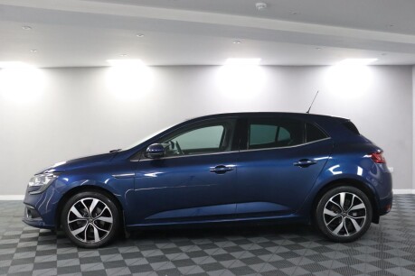 Renault Megane ICONIC TCE 18